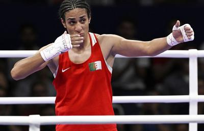 Imane Khelif, sportiva acuzată că este bărbat, apărată public de tatăl ei: „Avem toate dovezile, inclusiv certificatul ei de naștere”