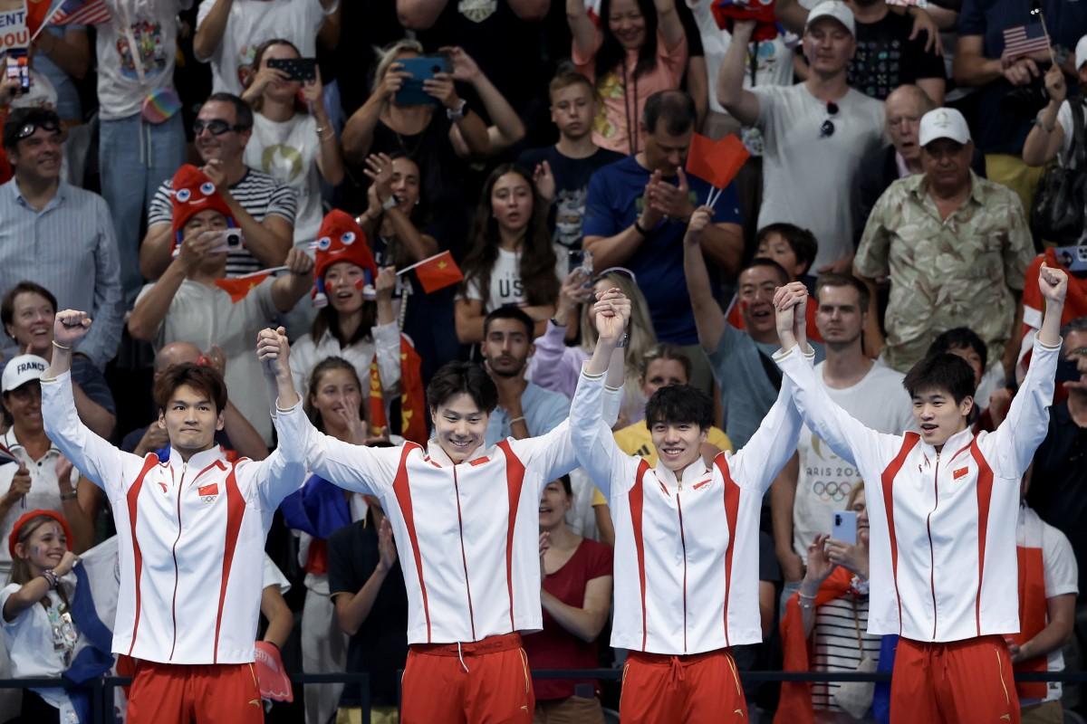 ULUITOR! Pan Zhanle a coborât sub 46 de secunde în proba de ștafetă 4x100m mixt! China a bătut SUA după 64 de ani!
