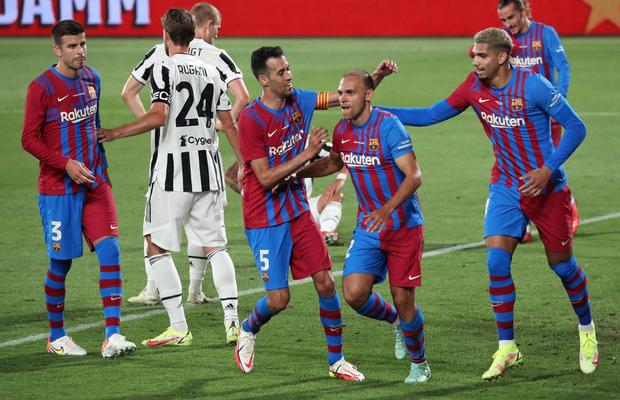 Fostul jucător al Barcelonei, decizie incredibilă! S-a certat cu patronul la plecare, iar acum vrea să cumpere clubul catalan!
