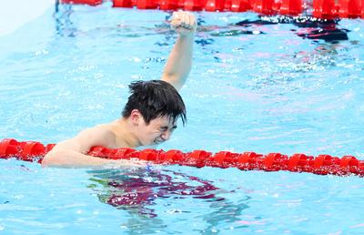 ULUITOR! Pan Zhanle a coborât sub 46 de secunde în proba de ștafetă 4x100m mixt! China a bătut SUA după 64 de ani!