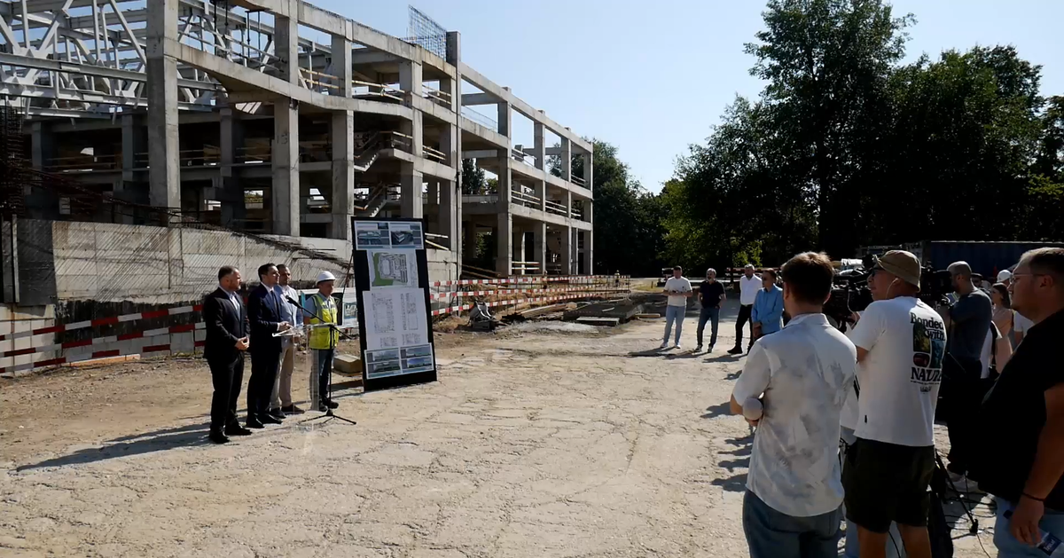 Au început lucrările la patinoarul „Mihai Flamaropol”
