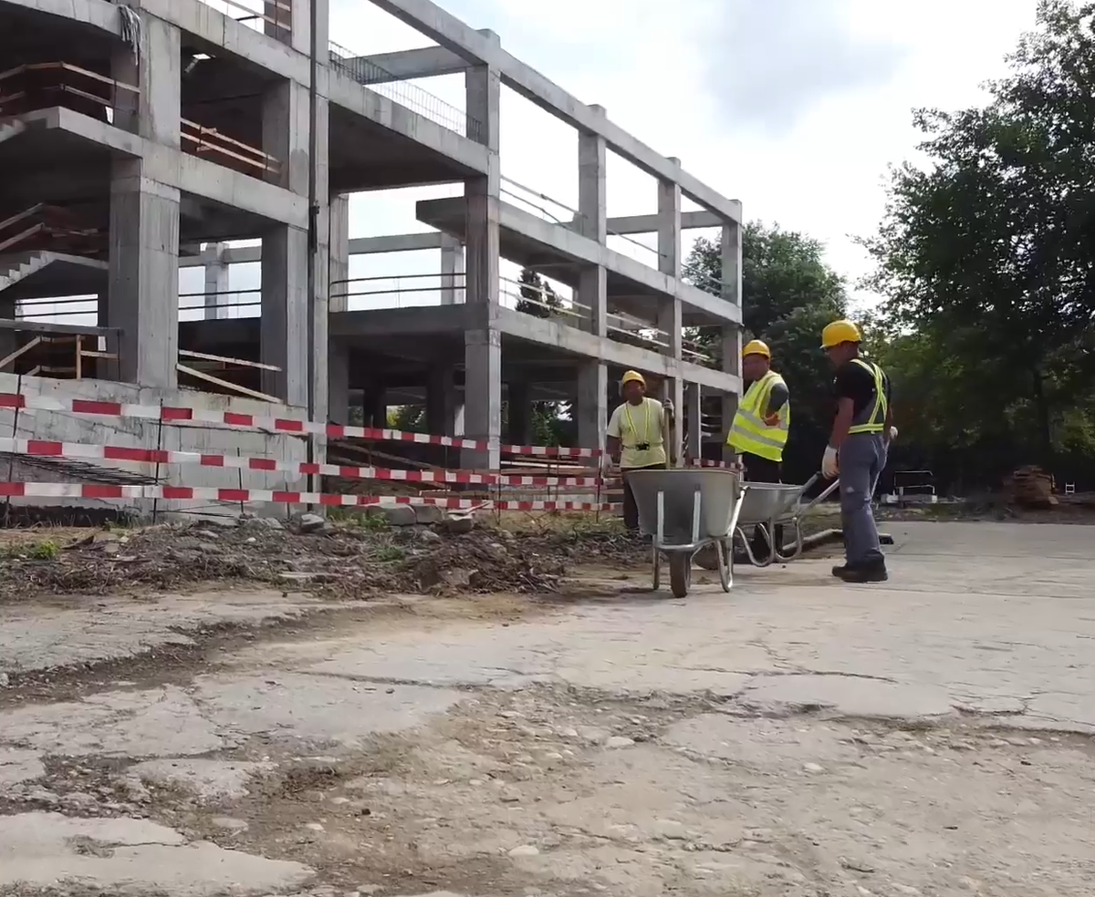 Au început lucrările la proiectul uitat al Bucureștiului » Conferință din șantier: „Va fi gata la finalul anului 2026!”