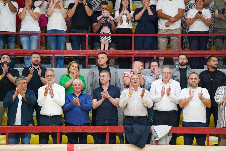 Scandal uriaș după meciul de baschet dintre Macedonia de Nord și România » Al 3-lea partid al țării cere demisii, după scandările xenofobe și rasiste