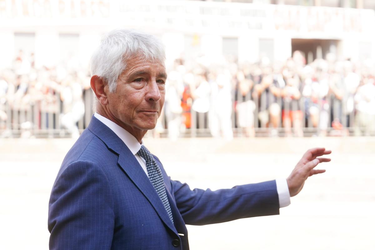 Giganții fotbalului, prezenți la înmormântarea lui Franco Baresi! Fețe nemaivăzute de microbiști de ceva vreme și-au făcut apariția
