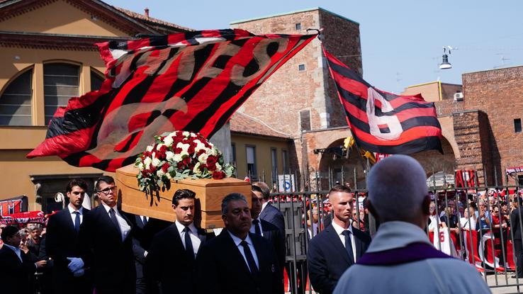 Imagini impresionante: Franco Baresi a fost înmormântat azi la Milano // FOTO: Guliver/GettyImages