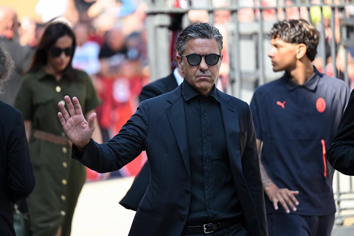 Giganții fotbalului, prezenți la înmormântarea lui Franco Baresi! Fețe nemaivăzute de microbiști de ceva vreme și-au făcut apariția