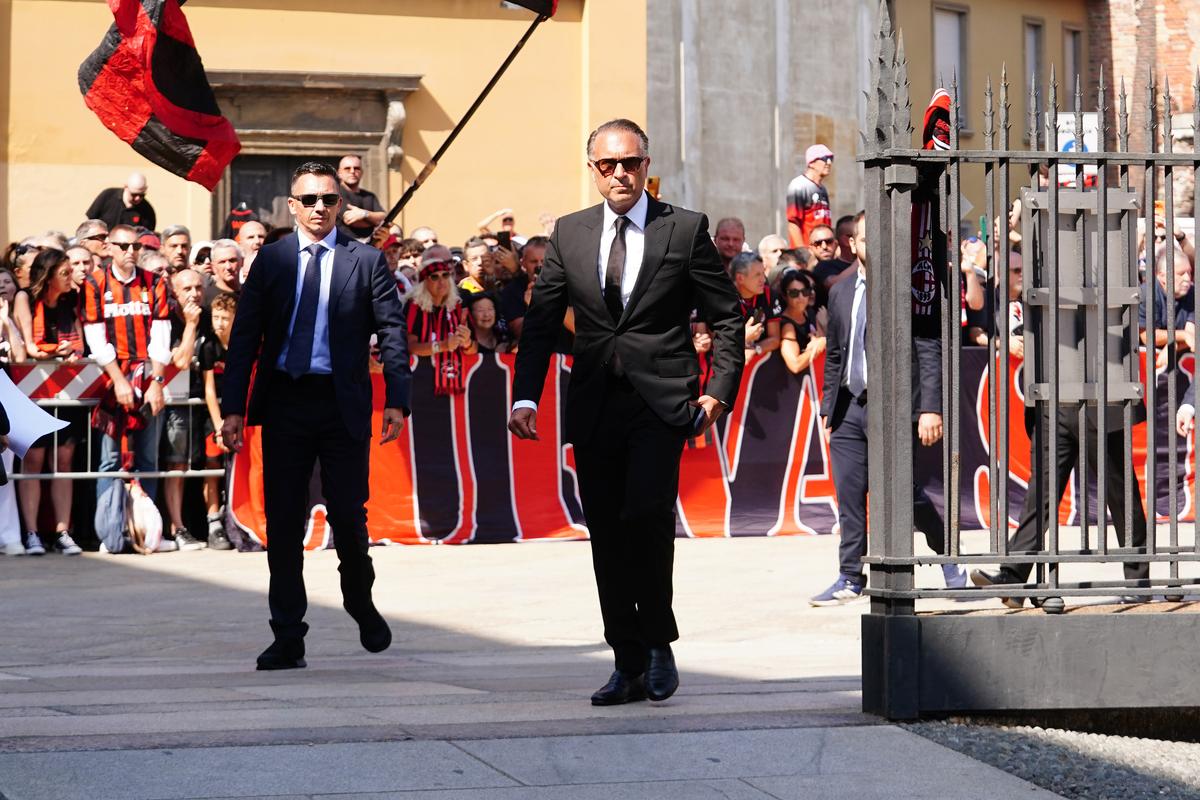 Giganții fotbalului, prezenți la înmormântarea lui Franco Baresi! Fețe nemaivăzute de microbiști de ceva vreme și-au făcut apariția