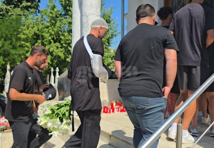 Adrian Ropotan, prima apariție după accidentul cu microbuzul lui Dinamo // FOTO: Marius Mărgărit (GSP)