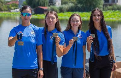 Bronz european aplaudat la 4 vâsle feminin cu un echipaj tânăr, după o pauză de 14 ani: „O cursă pe care am abordat-o cu foarte mult curaj”