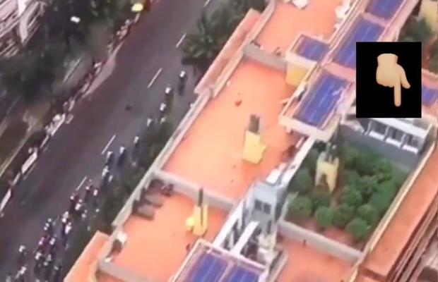 VIDEO Aiuritor! Ce a surprins elicopterul care filma Turul Spaniei pe acoperișul unei clădiri!