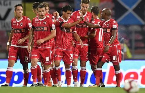 Mahlangu vrea să revină la Dinamo: „Îmi plac provocările” » Răspuns sec al lui Iuliu Mureșan