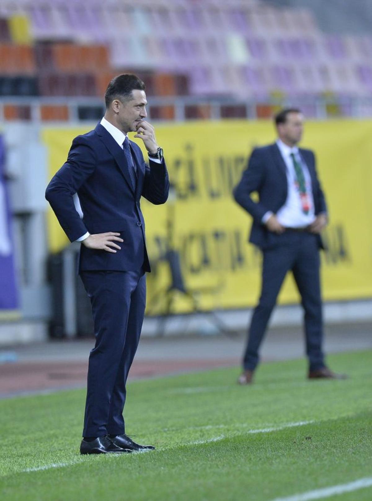 ROMÂNIA - IRLANDA DE NORD 1-1. Denis Alibec, scos din sărite de Ciprian Marica: „Să vină el să joace, toți își dau cu părerea!”