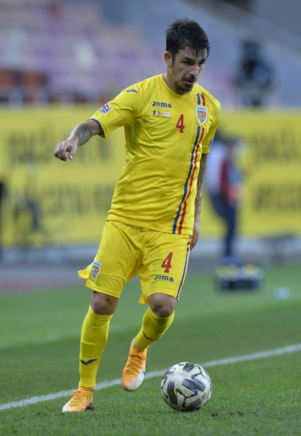 ROMÂNIA - IRLANDA DE NORD 1-1. Denis Alibec, scos din sărite de Ciprian Marica: „Să vină el să joace, toți își dau cu părerea!”
