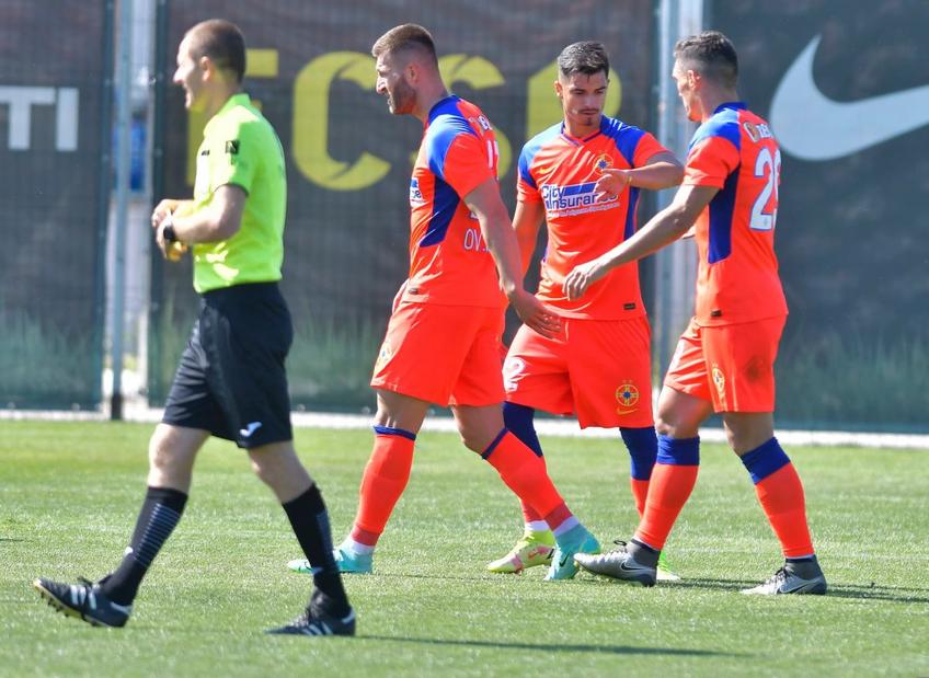 Claudiu Keșeru și Vali Gheorghe
Foto: facebook/fcsb