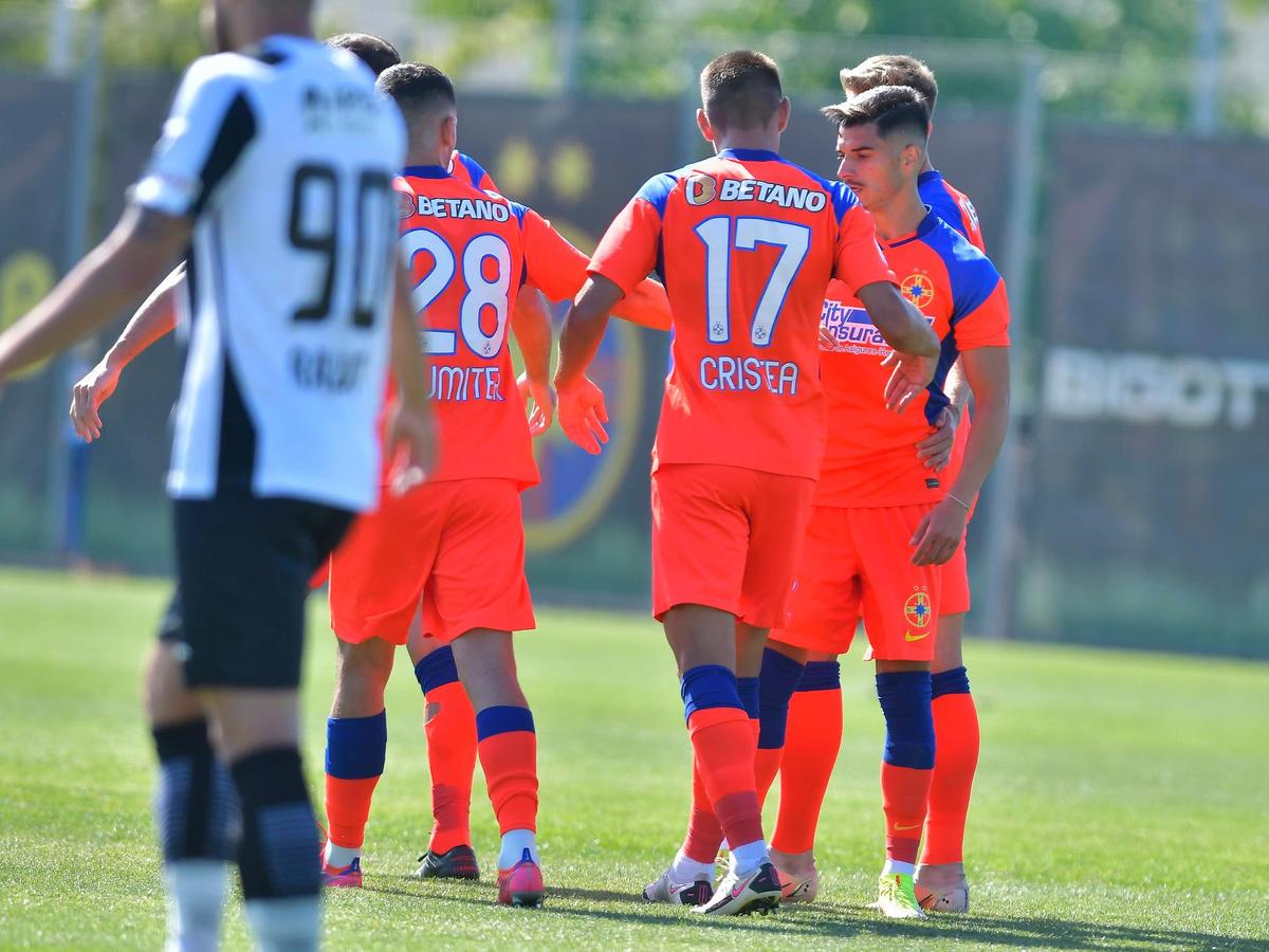 Claudiu Keșeru și Vali Gheorghe, la primul meci în tricoul lui FCSB » Debut perfect pentru noile transferuri ale roș-albaștrilor