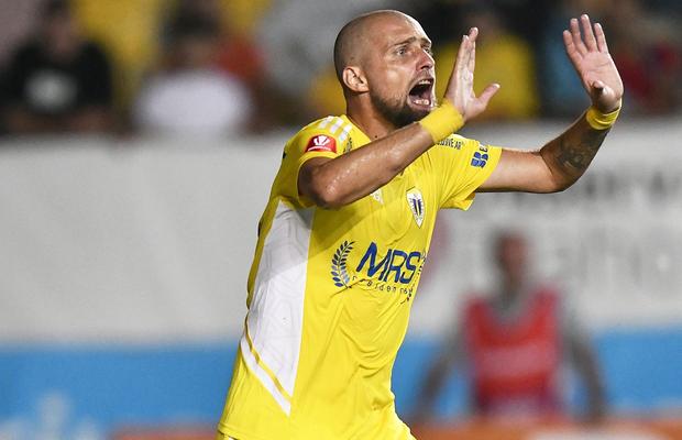 De ce a încercat să plece Tamaș, în cele din urmă titular în Petrolul - FC Botoșani: „Ar fi vrut la Craiova”