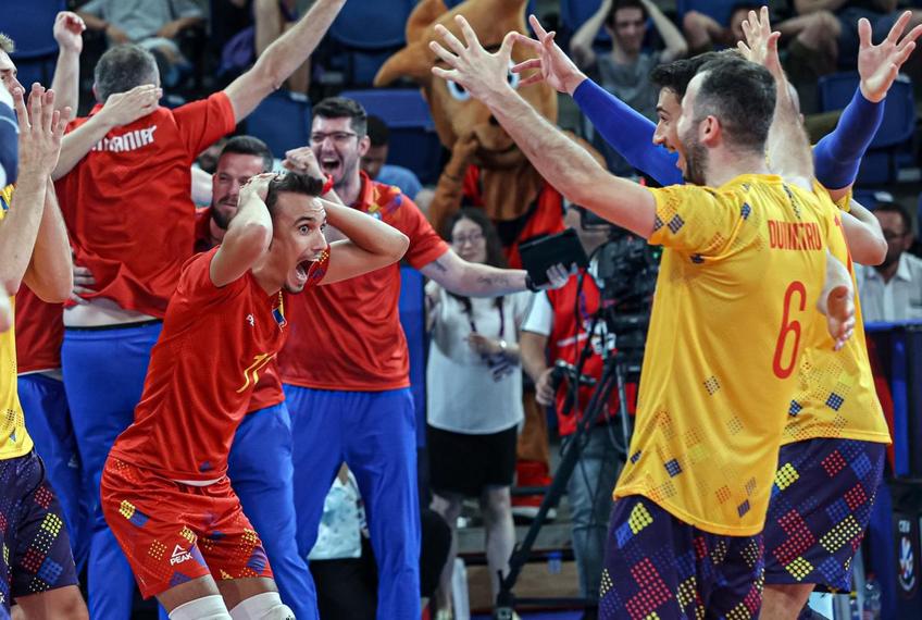 România a învins Franța, campioana olimpică en titre, cu 3-1 (25-23, 16-25, 25-18, 25-21) și s-a calificat în optimile de finală la Campionatul European de volei feminin. Centrul Robert Călin a vorbit despre performanța istorică a „tricolorilor”.