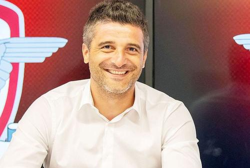 Președintele celor de la Rapid, Daniel Niculae (40 de ani), consideră că Marko Dugandzic (29 de ani) și Albion Rrahmani (23 de ani) pot forma un cuplu foarte bun în atacul trupei alb-vișinii.