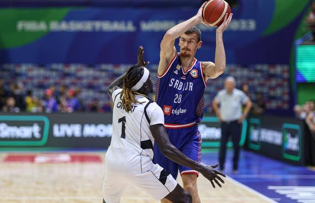 Un jucător sârb și-a pierdut rinichiul, după accidentarea suferită la Mondialul de baschet
