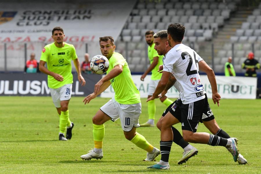 Poli Iași a învins-o pe U Cluj, scor 2-0, în runda cu numărul 8 din Superliga U Cluj - Poli Iași, decis după reluare de „dubla” lui Alin Roman
