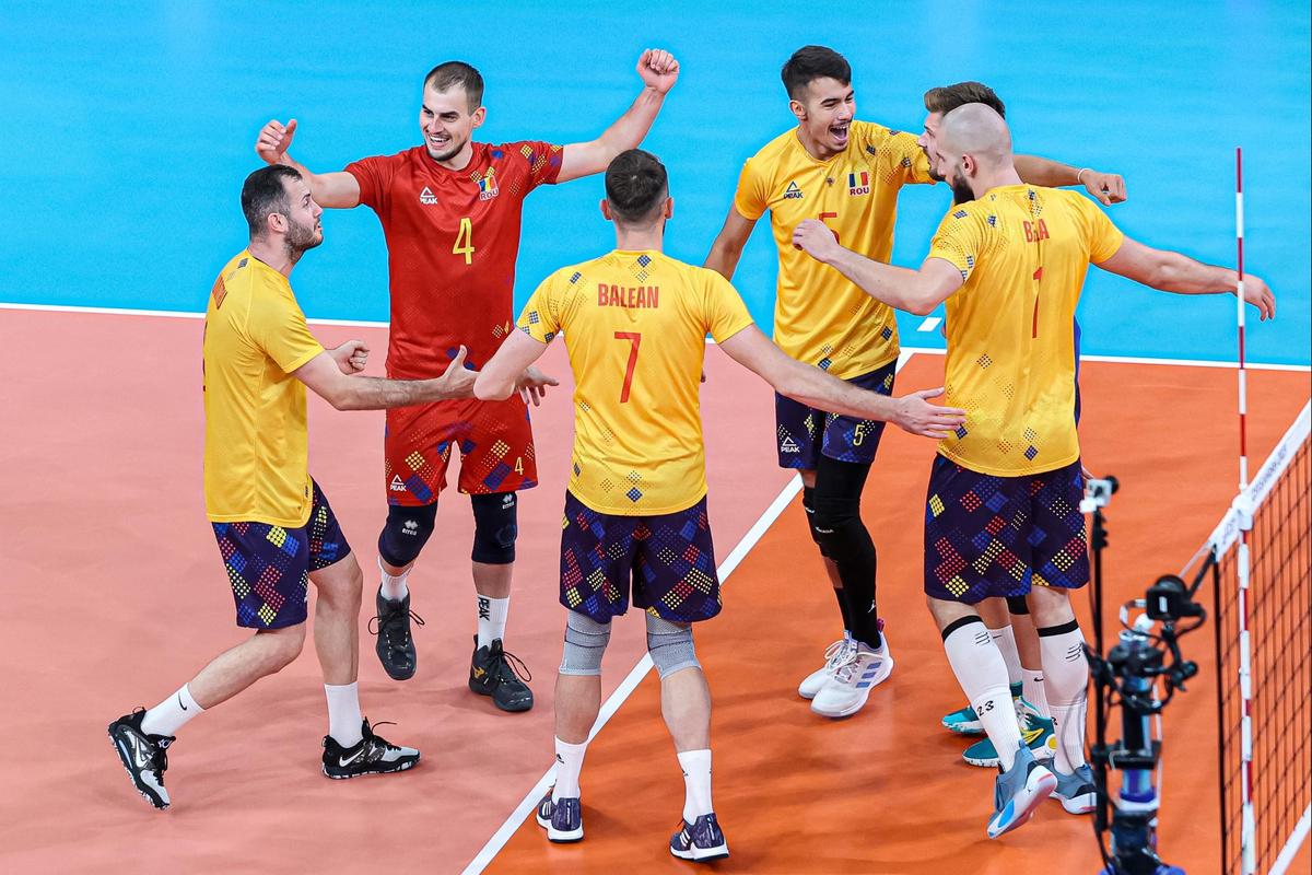 România a învins Franța, deținătoarea titlului olimpic, la Campionatul European de volei masculin și este în optimile de finală