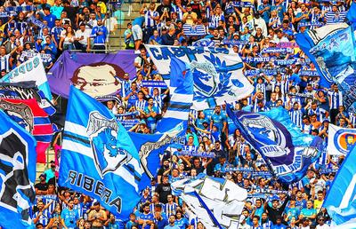 „O caricatură de fotbal" » FC Porto face scandal: arbitrul n-a avut VAR, așa că a dezbătut pe telefon!