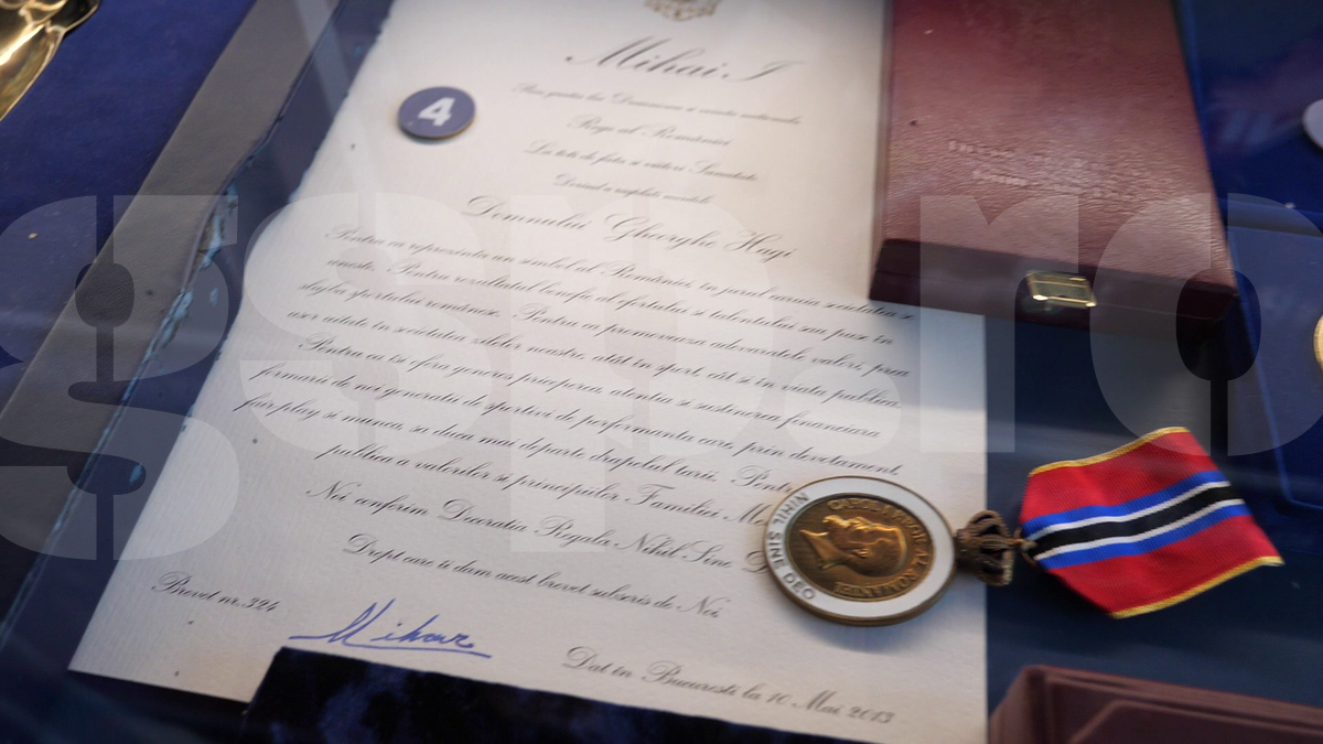GSP a vizitat muzeul lui Gică Hagi de la Academie » Tricouri de la CM 1994, trofee și un colț special dedicat Gazetei Sporturilor: „Fotbalul și familia mi-au marcat viața!”