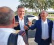 Stere Halep face spectacol cu acordeoniștii. foto: Mitruț Docan/GSP