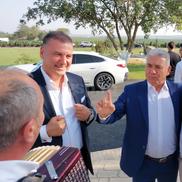 Stere Halep face spectacol cu acordeoniștii. foto: Mitruț Docan/GSP