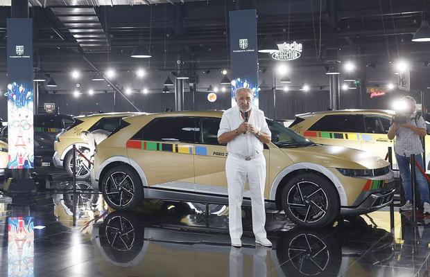 Războiul giganților pentru sportivii români medaliați la Jocurile Olimpice! Toyota s-ar fi supărat pe Ion Țiriac pentru mașinile făcute cadou olimpicilor