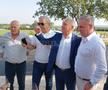Stere Halep face spectacol cu acordeoniștii. foto: Mitruț Docan/GSP