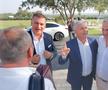 Stere Halep face spectacol cu acordeoniștii. foto: Mitruț Docan/GSP