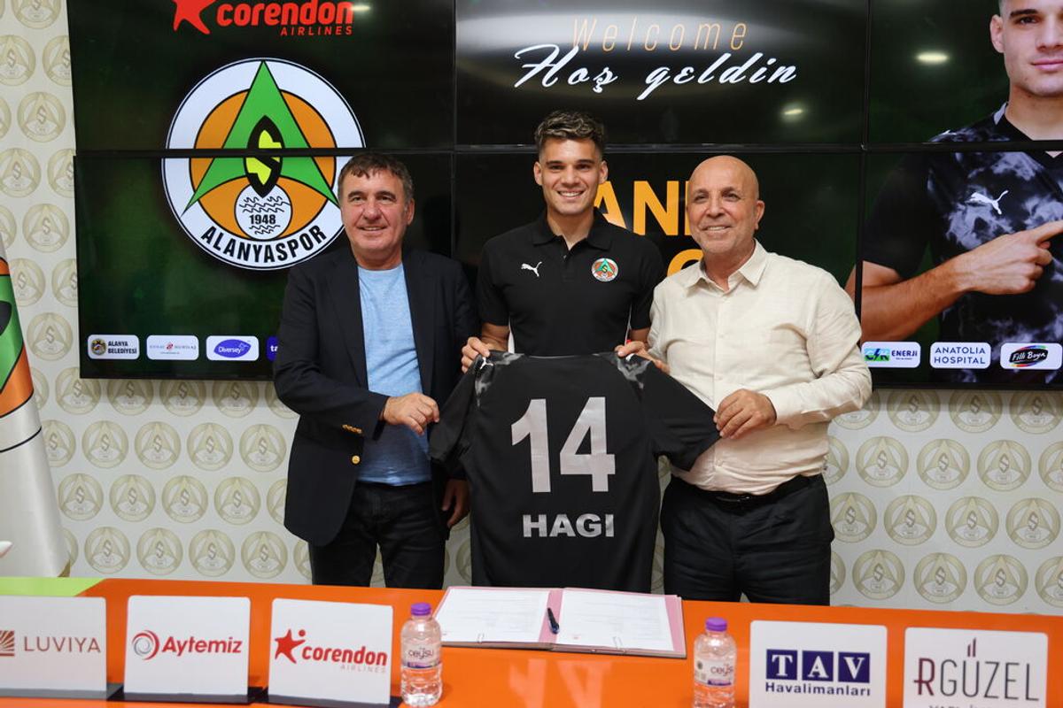 Ianis Hagi a semnat cu Alanyaspor