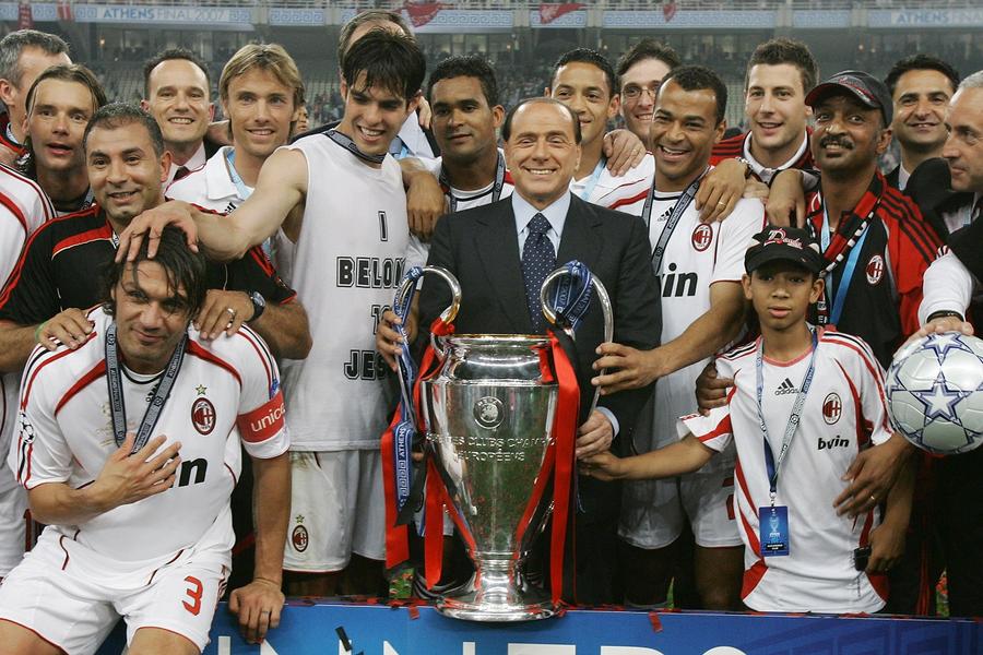 Cafu a cucerit Liga Campionilor cu AC Milan în 2007 după o finala cu Liverpool, 2-1. Foto: Imago „Il Pendolino”, din favelă la Legends Charity Game via „UNESCO” » Cum și-a transformat Cafu respingerile în triumfuri