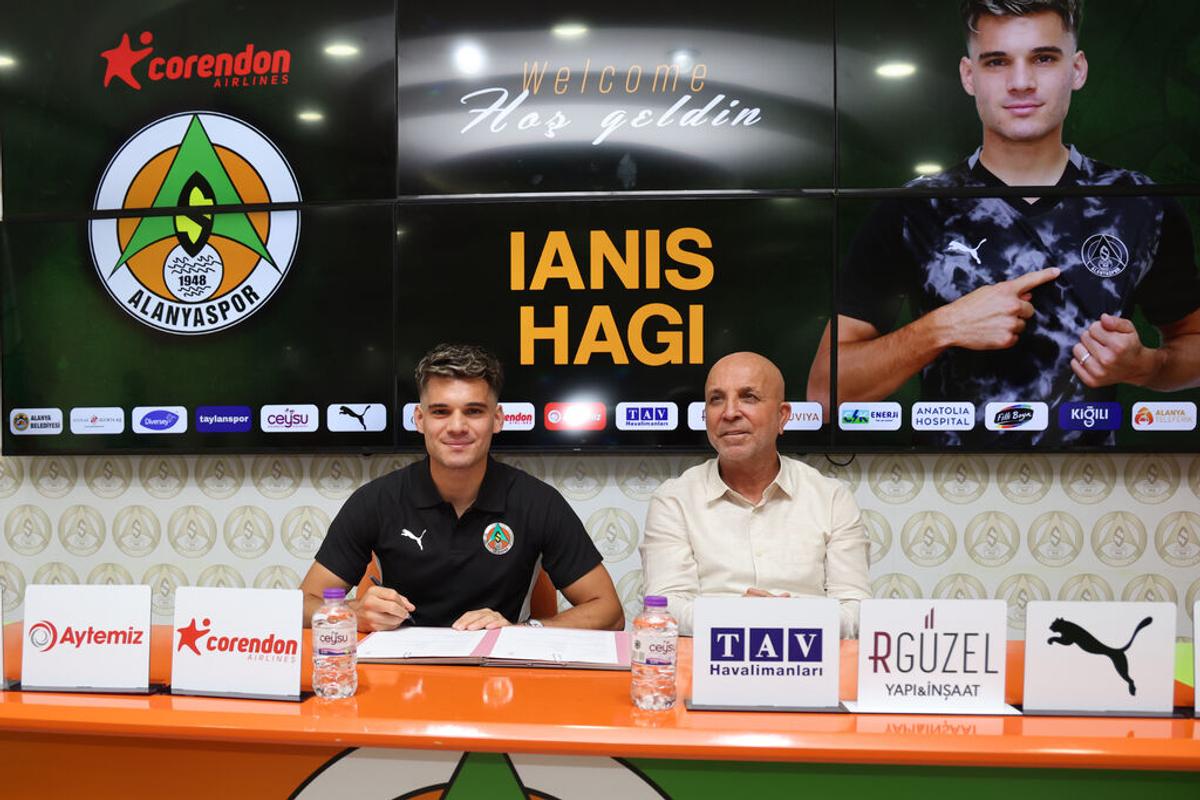 Ianis Hagi a fost prezentat OFICIAL la noua echipă! Ce număr va purta