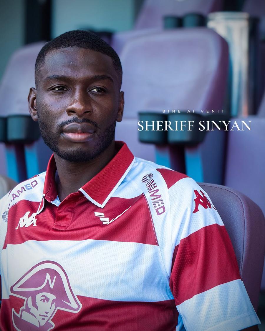 Sheriff Sinyan, prezentat oficial în Giulești // foto: Facebook Ultima dată la CFR Cluj, a fost prezentat azi la Rapid