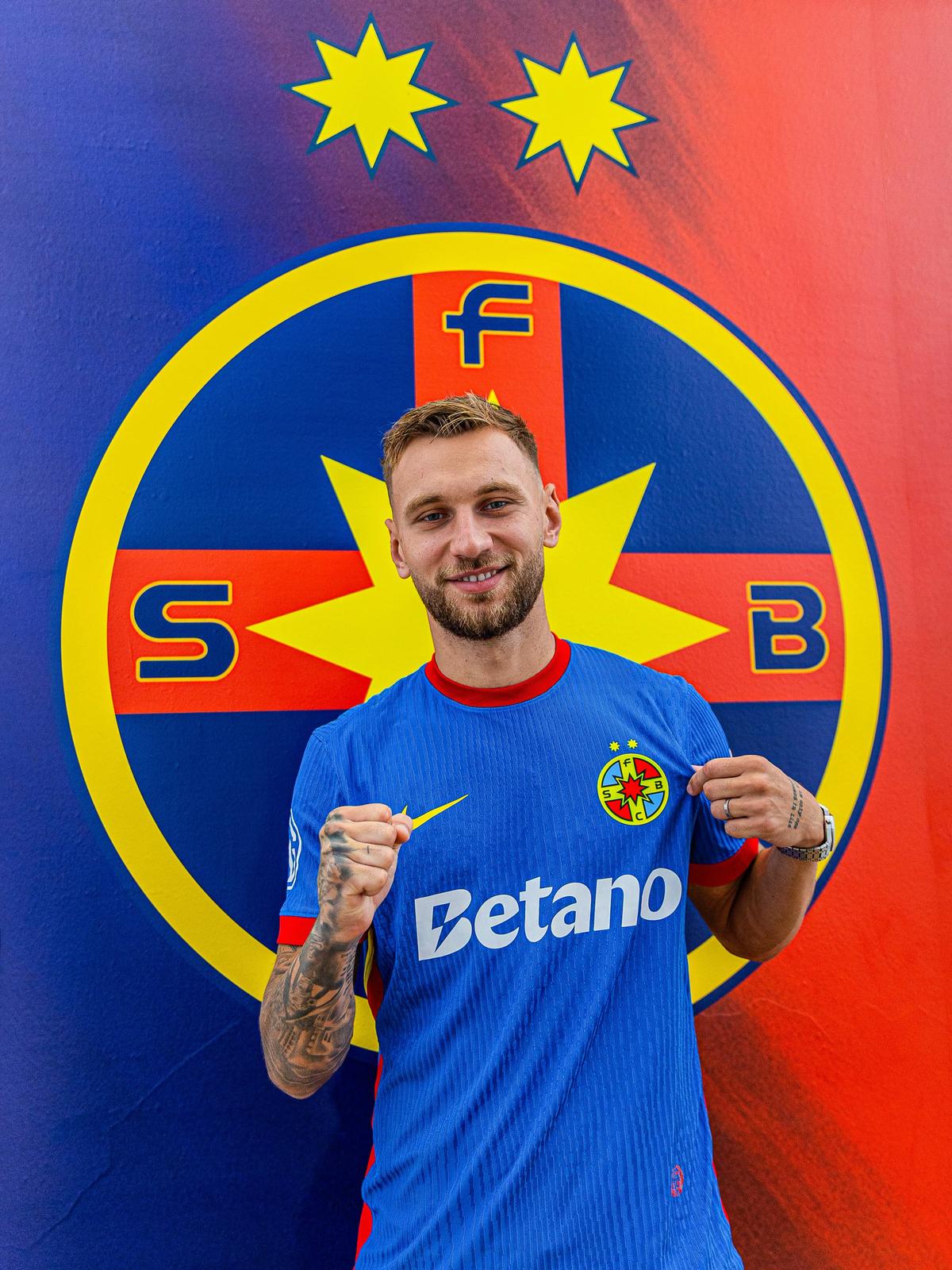 FCSB l-a prezentat oficial de Denis Drăguș