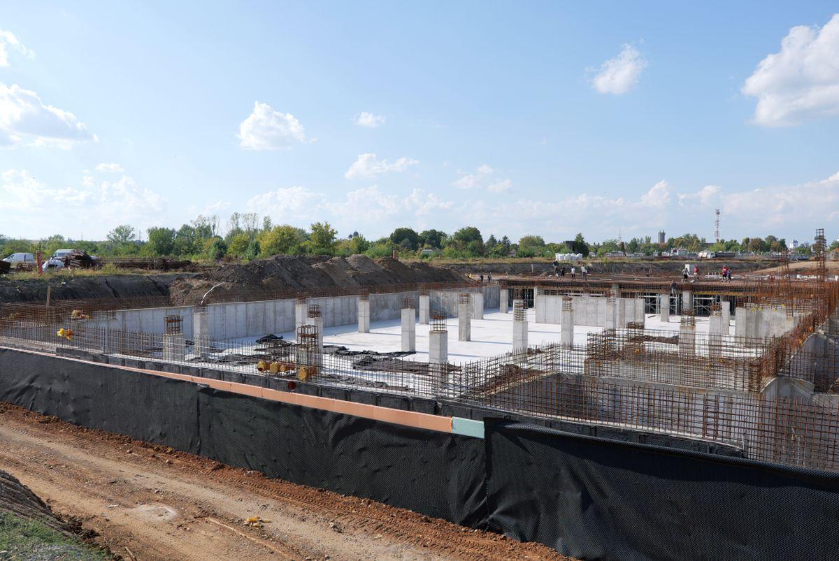 Macarale în Trivale » Imagini de pe șantier cu lucrările la noul stadion al lui FC Argeș - 2 septembrie 2026