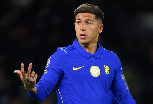Trei miliarde erau puține vara trecută? Transferul lui Enzo Fernandez de la Chelsea la Manchester City a spart marți bariera de 4 miliarde de euro investite în achiziții în Premier League / Foto: Imago