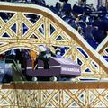 Spectacol în tribunele de la Osnabruck: un roller coaster s-a plimbat în peluză // foto: imago images