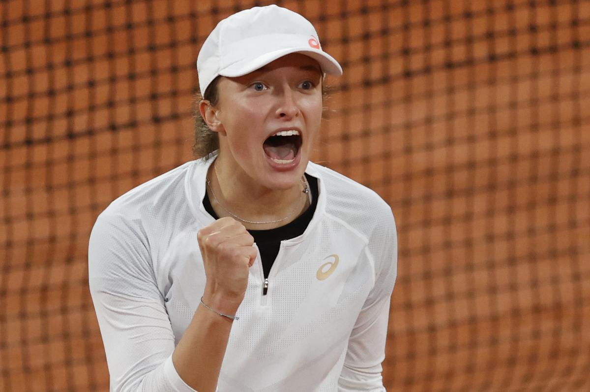 Simona Halep, eliminată de la Roland Garros » Presa străină e uimită: „Halep, măturată de tornada poloneză”