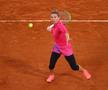 Jucătoarea care domină tenisul mondial s-a făcut MARE după un meci cu Halep » Experții le-au comparat, dar Simona e surclasată la un capitol esențial