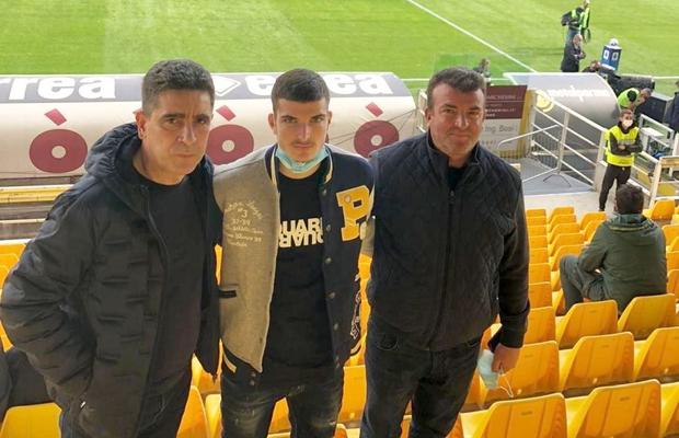 UPDATE Supercontract pentru Valentin Mihăilă la Parma » Noul jucător al italienilor e prezent la meciul cu Verona