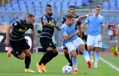 FOTO Lazio - Inter 1-1. Duel încins pe Olimpico! Două eliminări + Ștefan Radu s-a accidentat în startul partidei