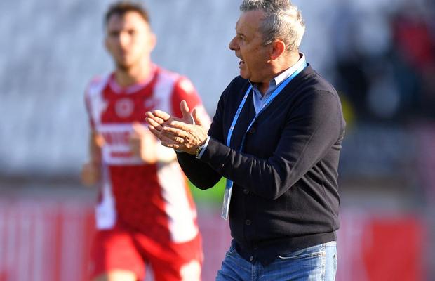 Săptămână de mercato la Dinamo » Ce jucători vrea Rednic să aducă în zilele următoare
