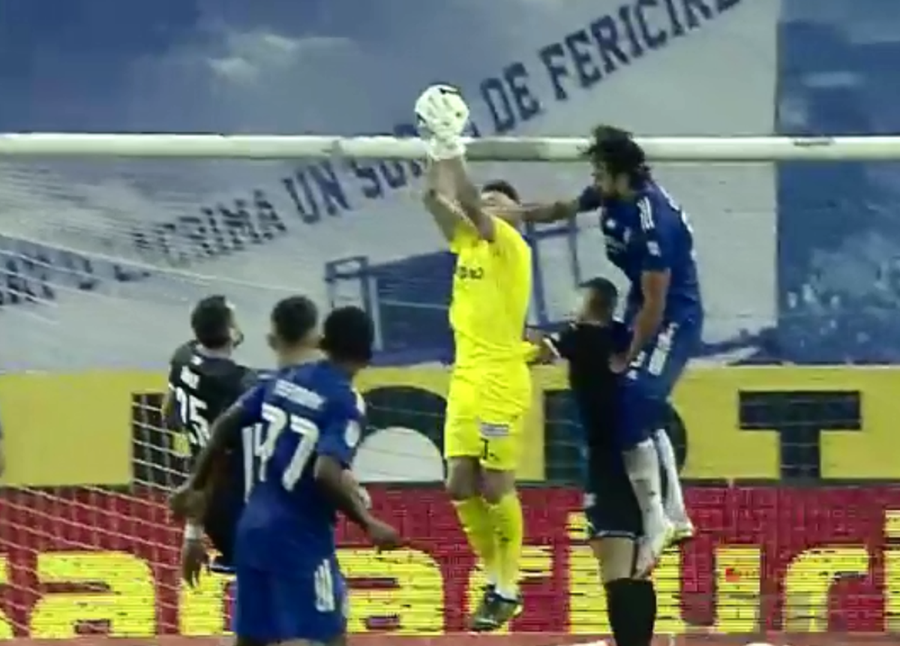 Porumboiu, reacție deplasată despre un jucător din Liga 1: „Merită două palme!”