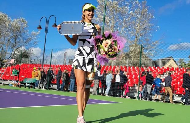 „Felicitări, iubirea mea” » Mihaela Buzărnescu, felicitată de iubitul fotbalist după titlul câștigat în Franța