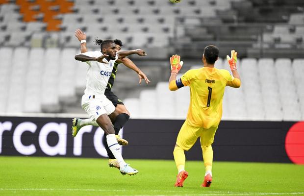 Seară de coșmar pentru portarul lui Sporting » Serie de gafe și eliminare în doar 10 minute