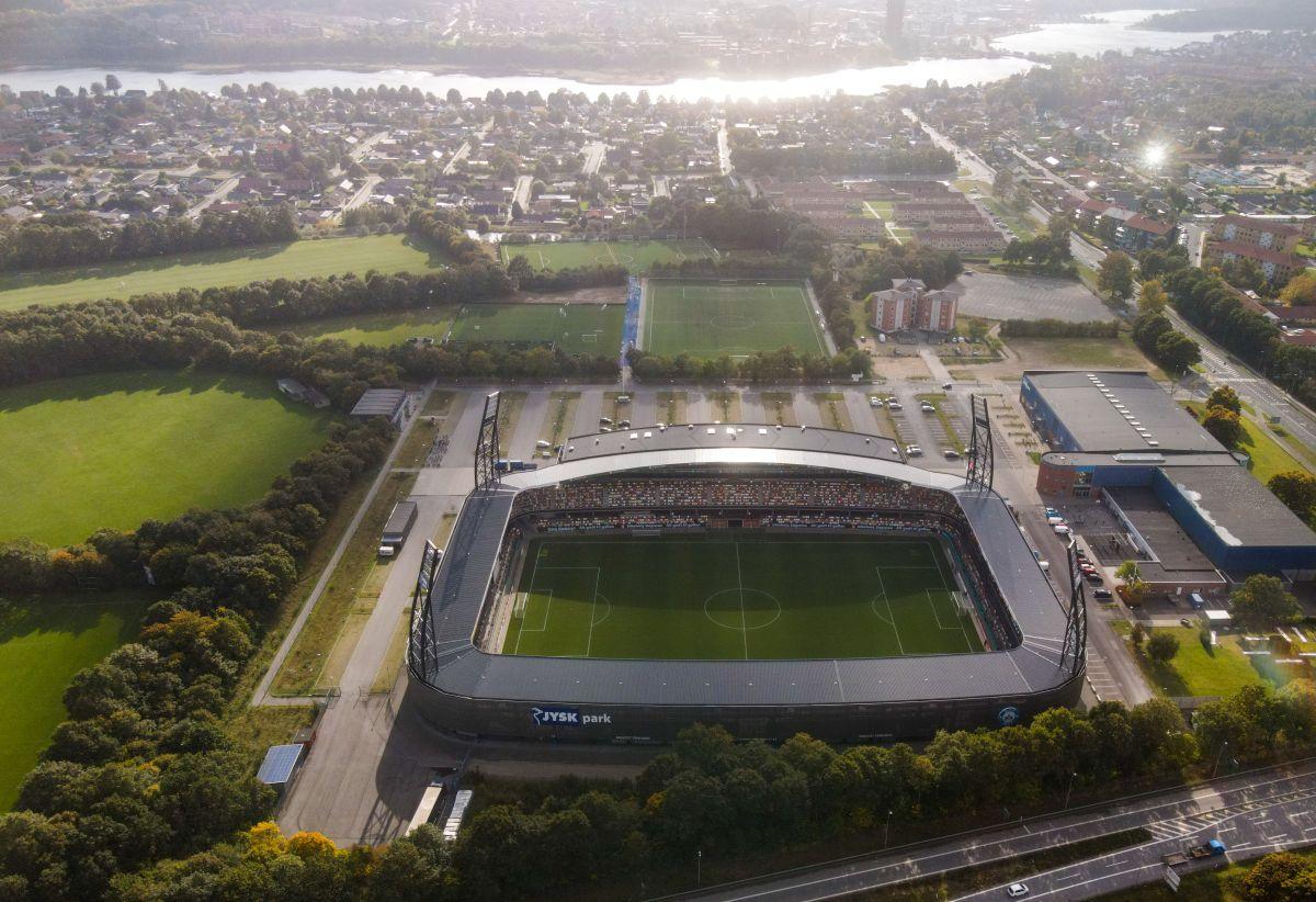 Stadionul pe care se joacă Silkeborg - FCSB, în grupele Conference League