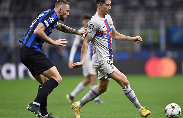 Spectacol total în Champions League: Inter o învinge pe Barcelona, Napoli a dat 6 cu Ajax » Toate rezultatele serii